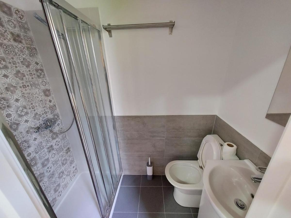 Wolley - Peniche Guesthouse 2 ภายนอก รูปภาพ