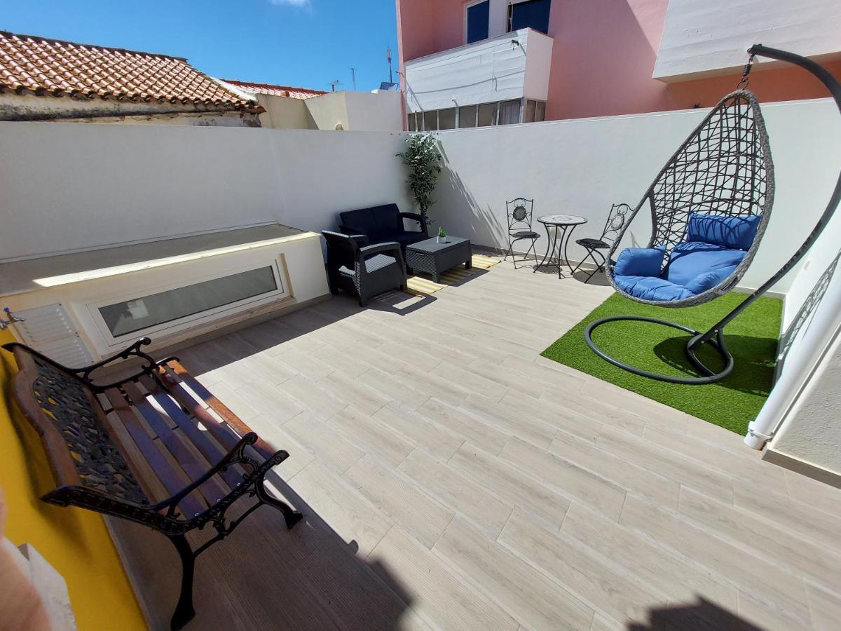 Wolley - Peniche Guesthouse 2 ภายนอก รูปภาพ