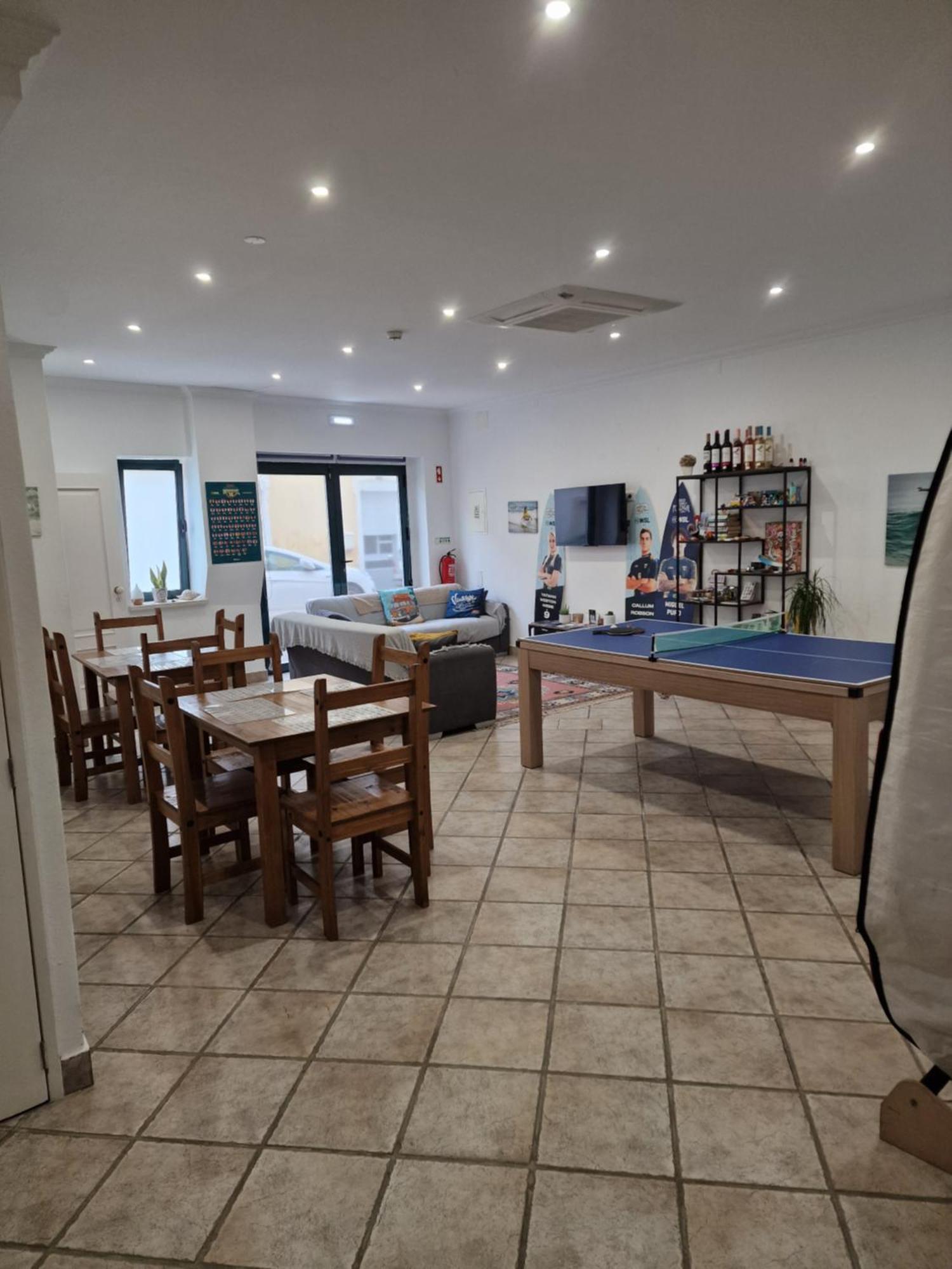 Wolley - Peniche Guesthouse 2 ภายนอก รูปภาพ